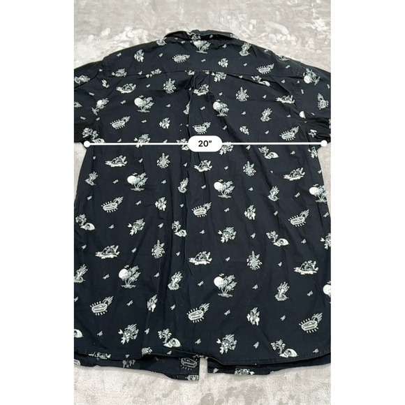 Lost At Sea Shirt Men's Size Medium Black Short Sleeve Print Pocket EUC - Picture 5 of 7